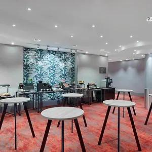 Centre By Ihg Hotell